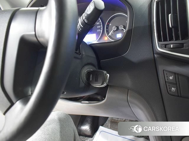 Hyundai The New Grand Starex id 4180135 из Кореи 16