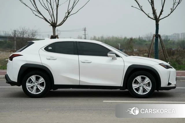 Lexus UX id 4274391 из Китая 17