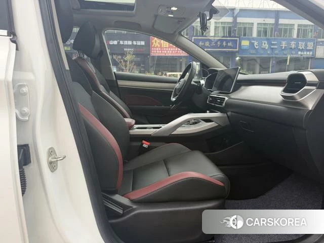 Geely Automobile Binyue id 3882566 из Китая 16