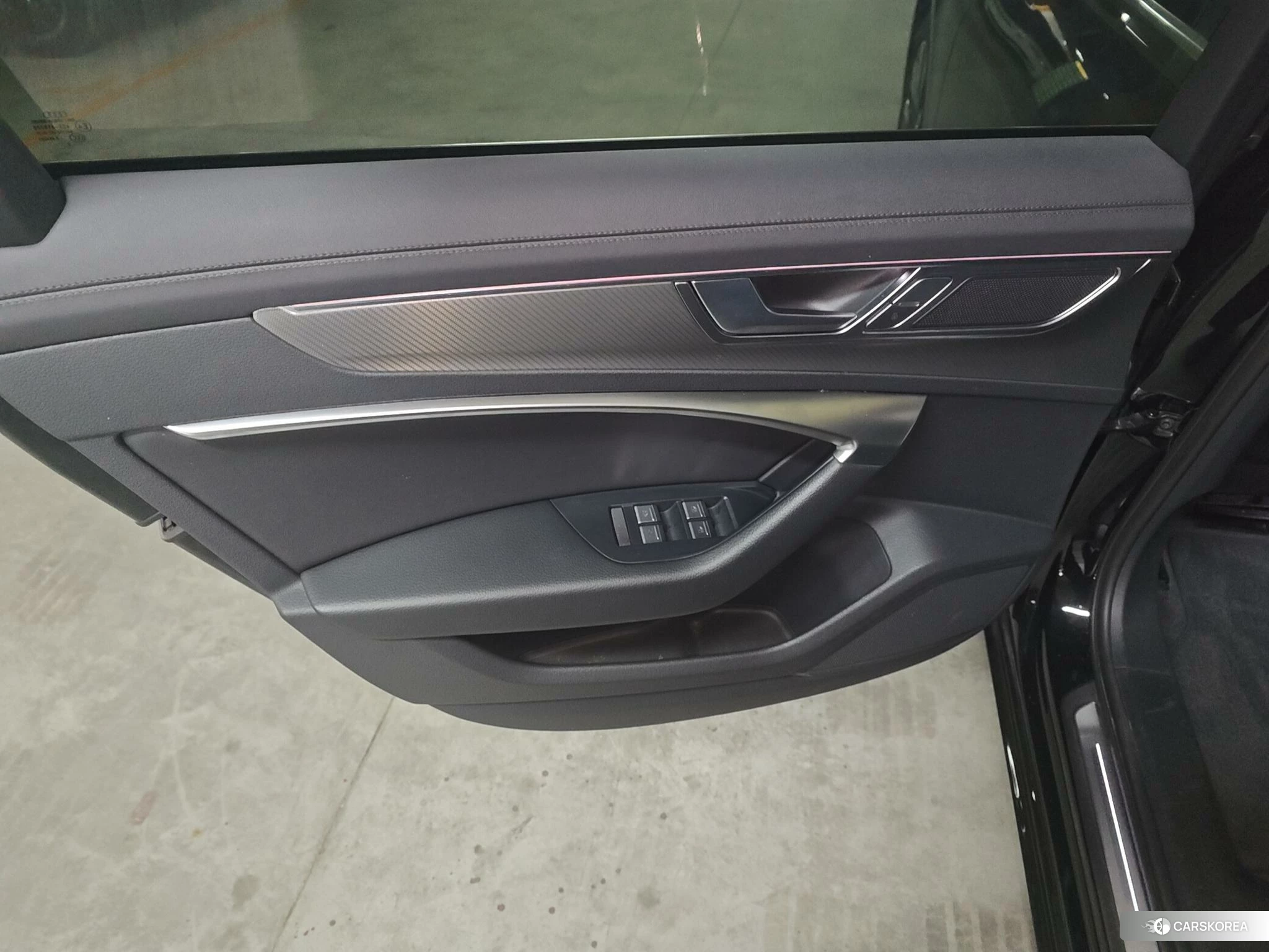 Audi A6L id 4512703 из Китая 19