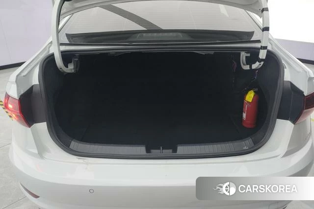 Volkswagen Sagitar id 4213113 из Китая 15