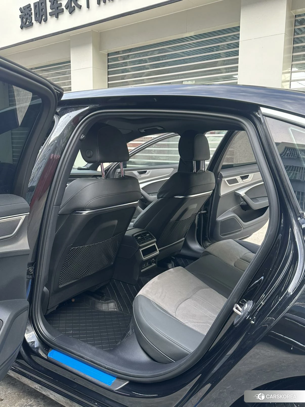 Audi A6L id 4514786 из Китая 8