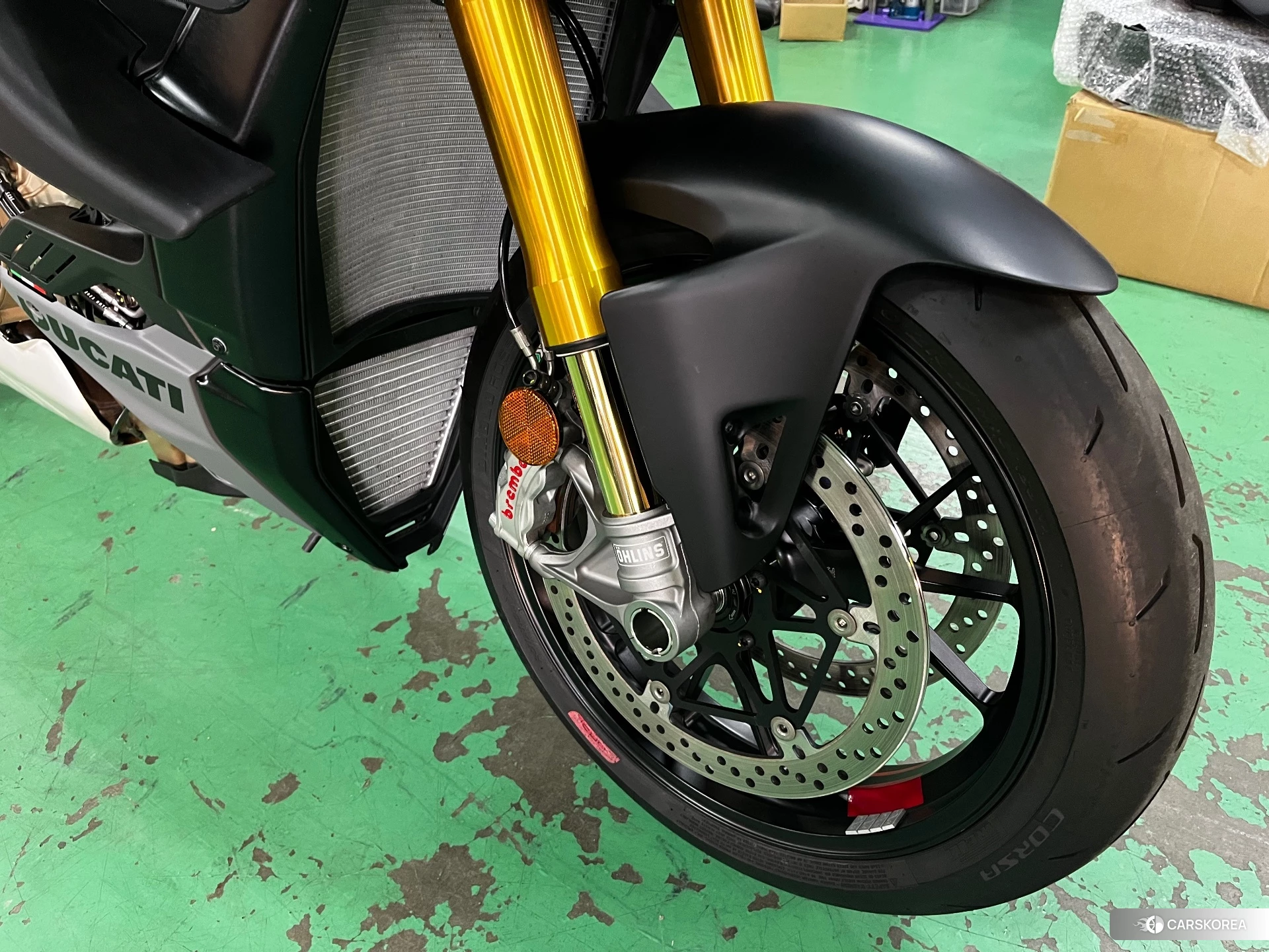 Ducati STREETFIGHTER V4 S id 4191897 из Японии 9