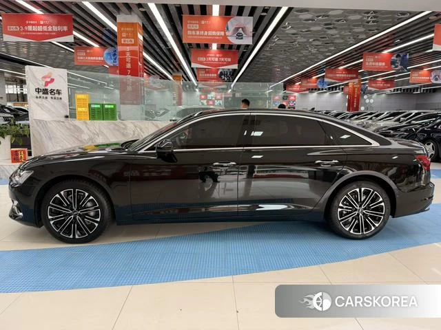 Audi A6L id 4359567 из Китая 15