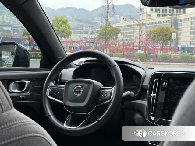 Volvo C40 EV id 3908642 из Китая 13