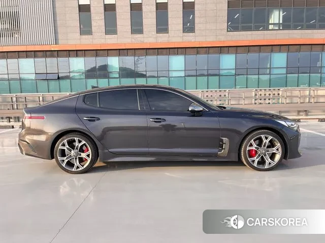 Kia Stinger id 3340997 из Кореи 18