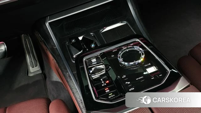 BMW 7 Series (G70) id 4618483 из Кореи 32