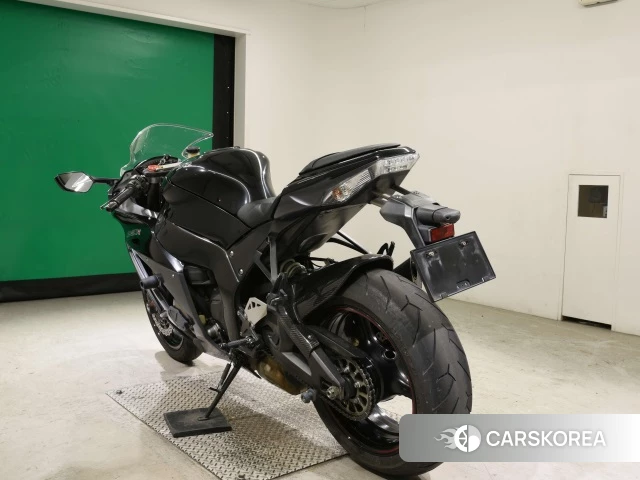 Kawasaki ZX-10R NINJA ABS id 4358583 из Японии 8