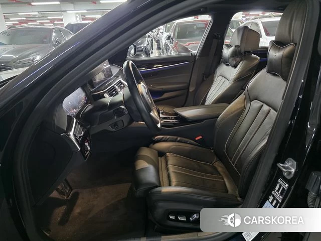 BMW 5 Series (G30) id 3865437 из Кореи 18