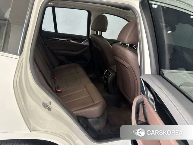 BMW X3 id 4394046 из Китая 29