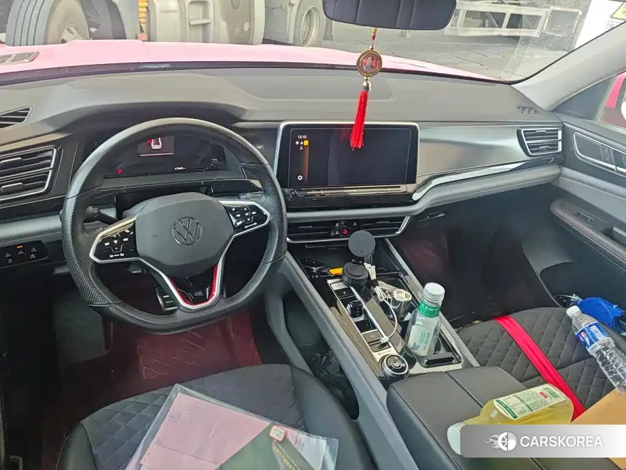 Volkswagen Touareg id 4681138 из Китая 14