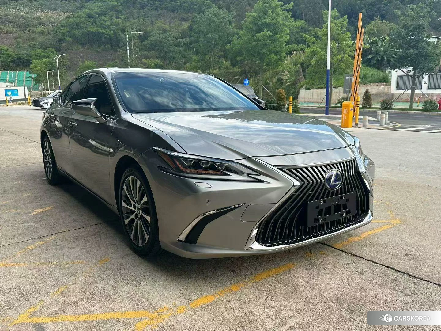 Lexus ES id 4420253 из Китая 8