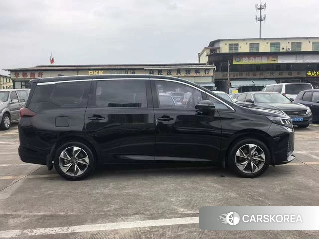 GAC Trumpchi Trumpchi M6 id 4220581 из Китая 12