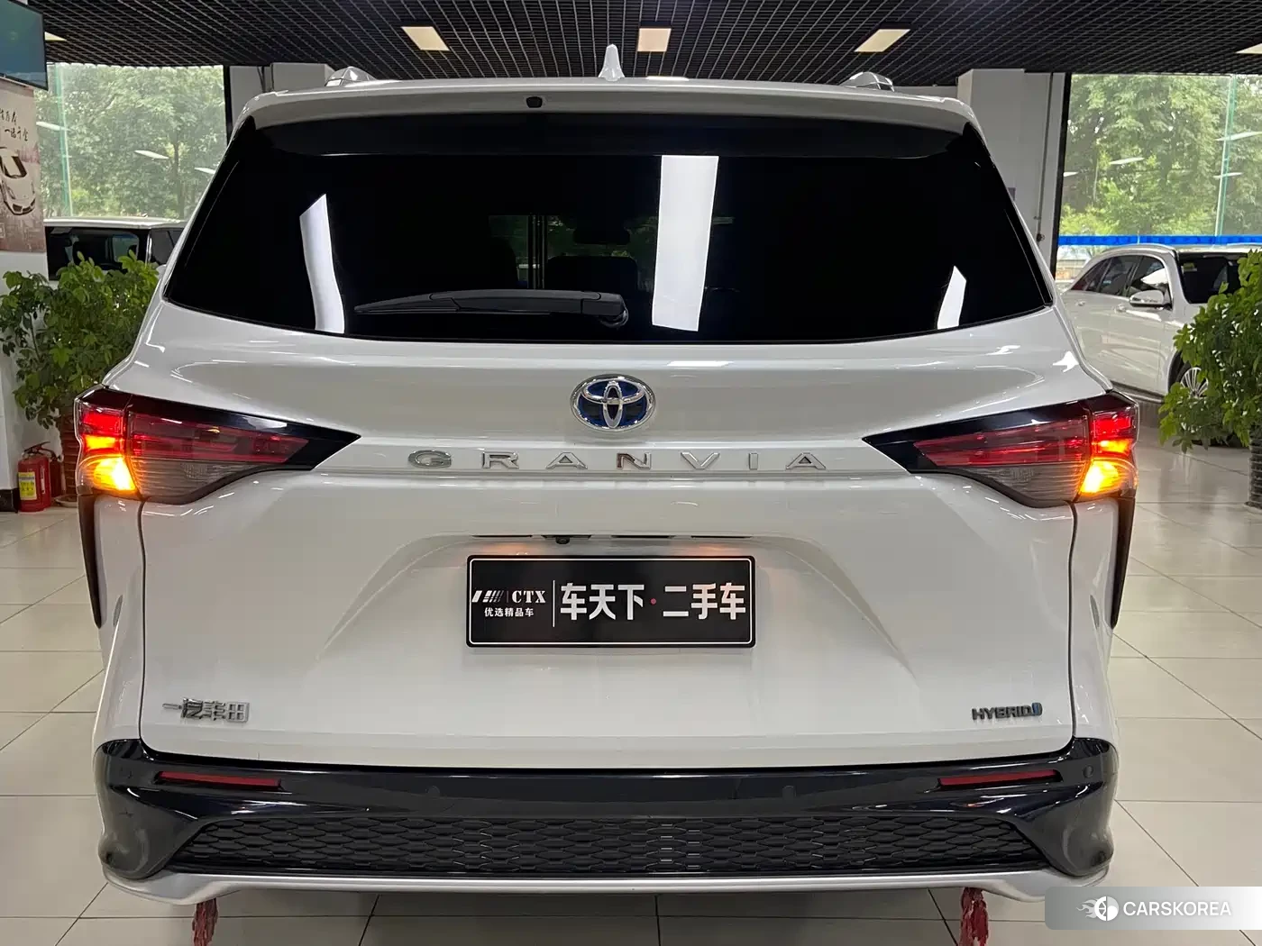 Toyota Granvia id 4538677 из Китая 16