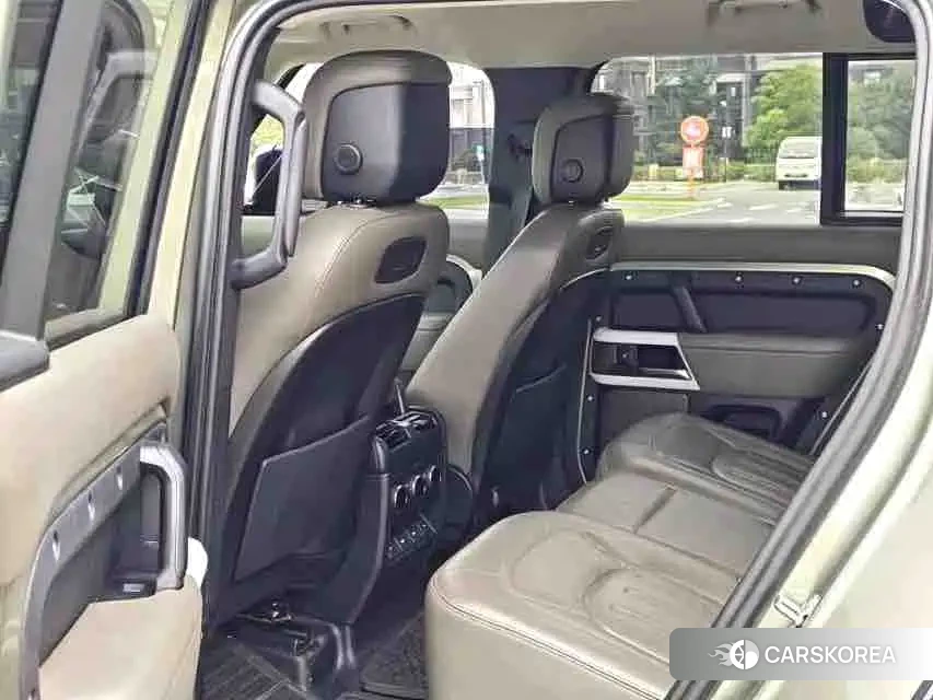 Skoda Land Rover Defender id 4505083 из Китая 8