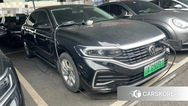 Volkswagen Passat PHEV id 4300422 из Китая 8