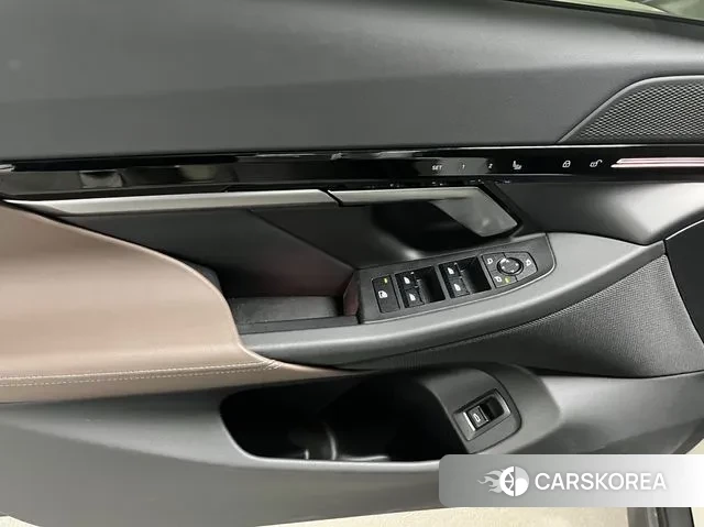 BMW 5 Series (G30) id 3398971 из Кореи 13