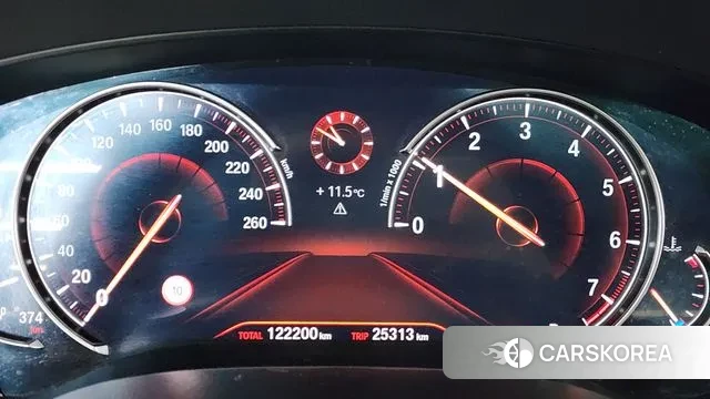 BMW 5 Series (G30) id 3661837 из Кореи 18