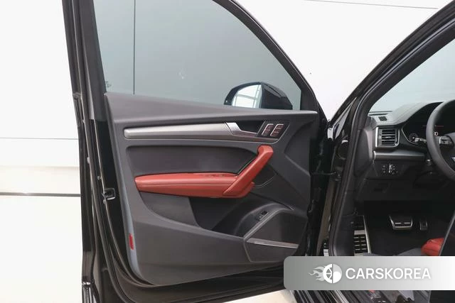 Audi Q5L id 4275254 из Китая 31