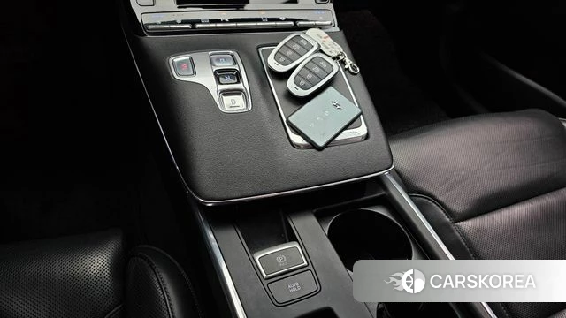 Hyundai The New Grandeur IG id 4750758 из Кореи 32