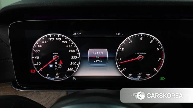 Mercedes-Benz E-Class W213 id 4196920 из Кореи 29