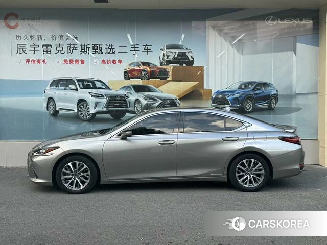 Lexus ES id 4279299 из Китая 19