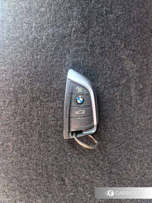 BMW X1 id 3869928 из Китая 19