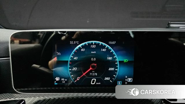 Mercedes-Benz A-Class W177 id 4647395 из Кореи 28