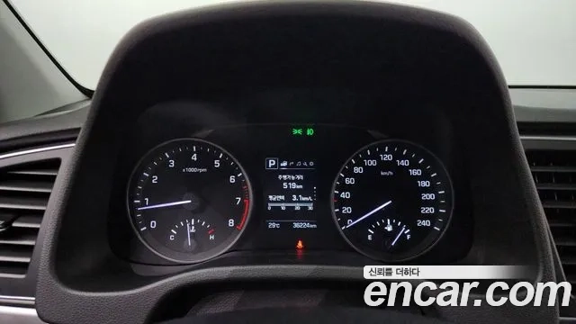 Hyundai Avante AD id 2876744 из Кореи 18