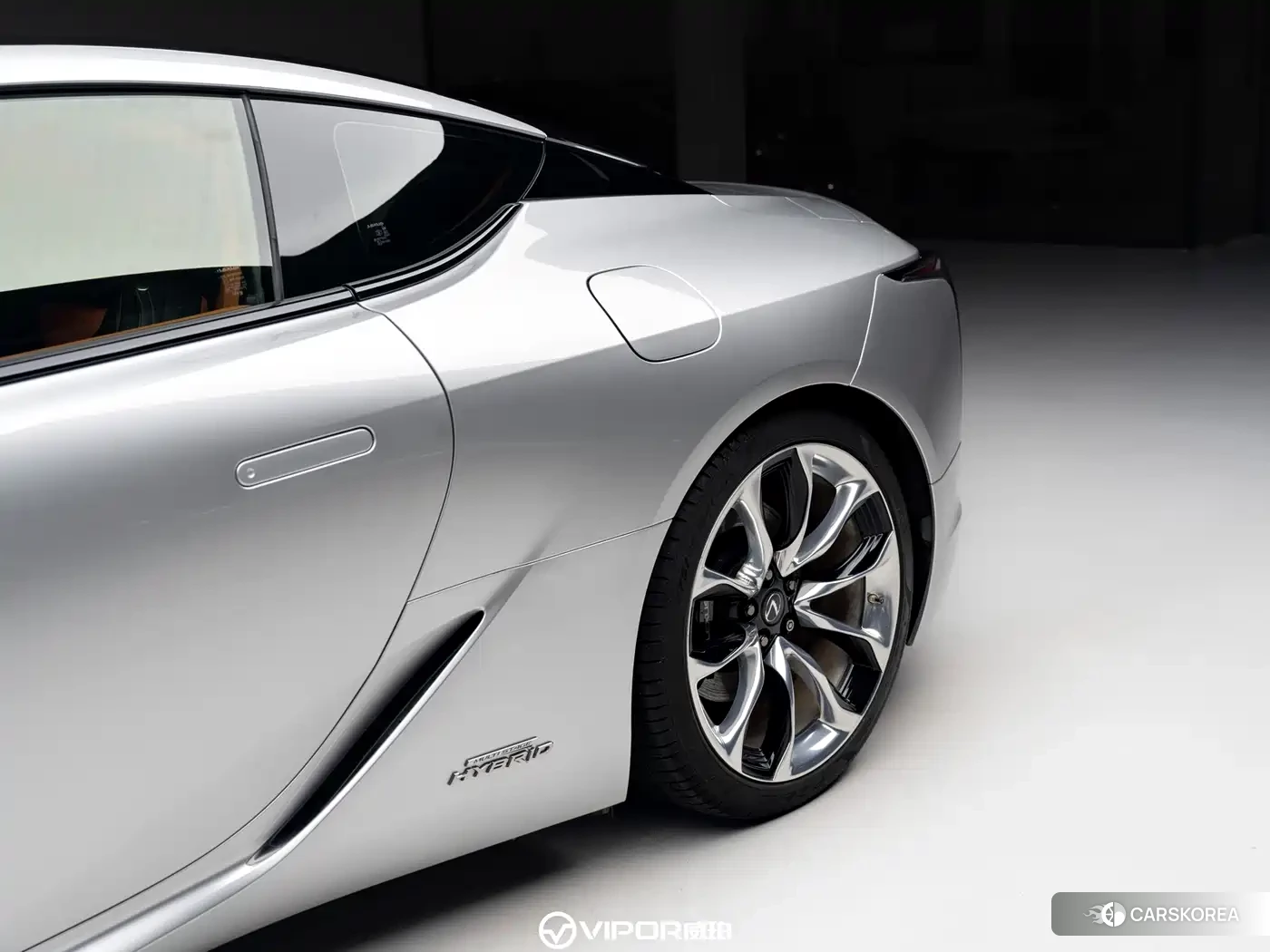 Lexus LC id 4599813 из Китая 16