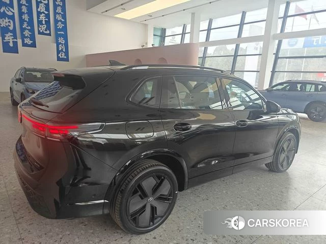 Volkswagen Tiguan L id 4274042 из Китая 17
