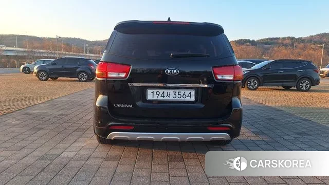 Kia All New Carnival id 3558132 из Кореи 18