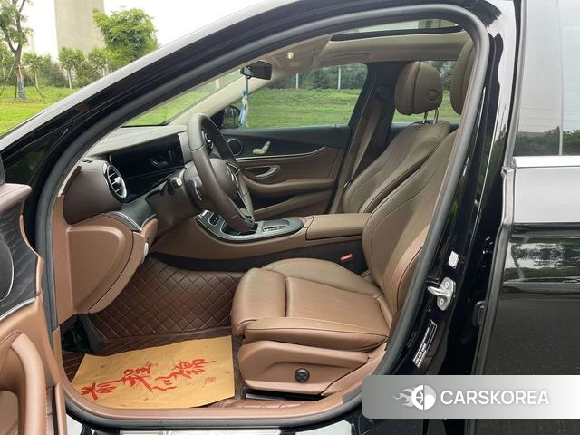 Mercedes-Benz E-class id 4260366 из Китая 18
