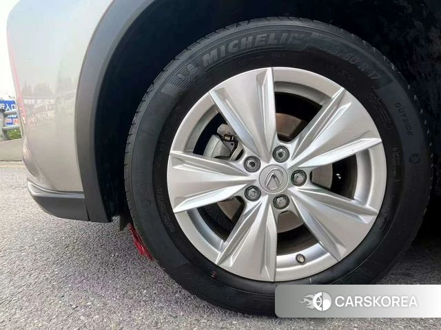 Lexus UX id 4353299 из Китая 12