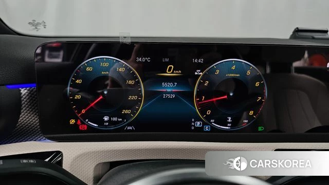 Mercedes-Benz A-Class W177 id 4528706 из Кореи 27
