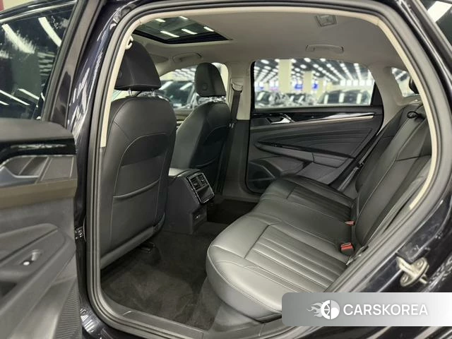 Volkswagen Passat id 4219944 из Китая 12