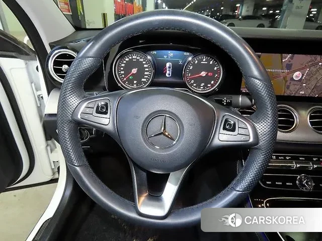 Mercedes-Benz E-Class W213 id 3608339 из Кореи 18