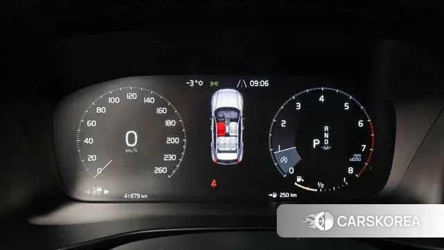 Volvo XC40 id 3439432 из Кореи 18