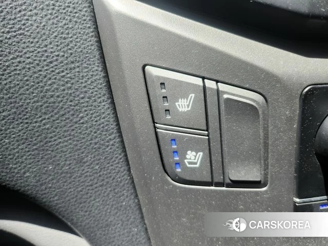 Hyundai The New Grand Starex id 4298804 из Кореи 18