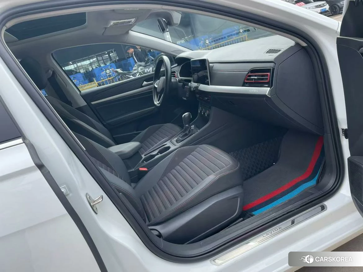 Volkswagen Lavida id 4485340 из Китая 8