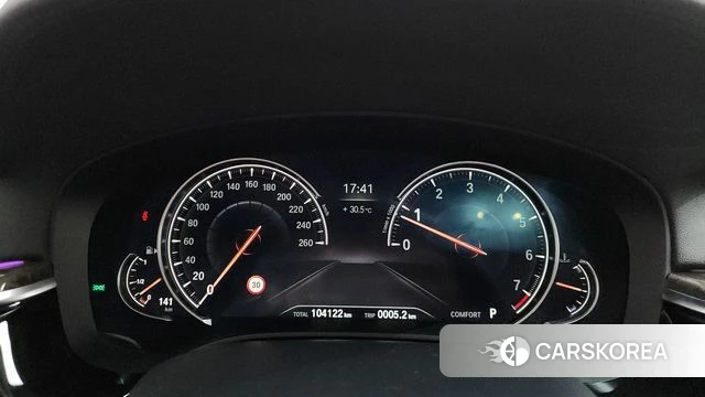 BMW 5 Series (G30) id 4543489 из Кореи 18