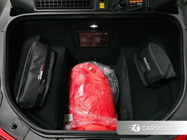 Ferrari 296 GTB id 3052760 из Кореи 18