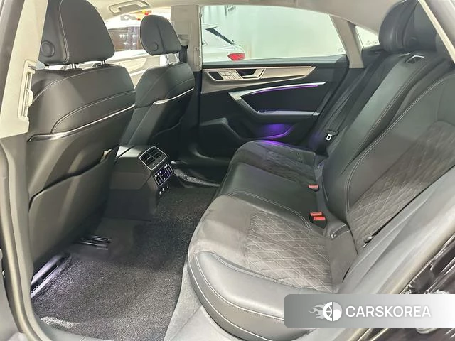 Audi A7L id 4359371 из Китая 14