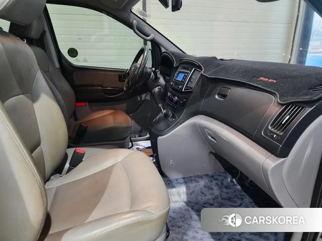 Hyundai The New Grand Starex id 3955828 из Кореи 17