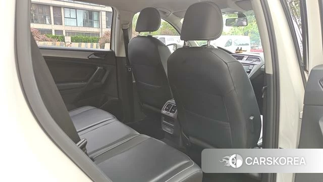 Volkswagen Tiguan L id 4241375 из Китая 8