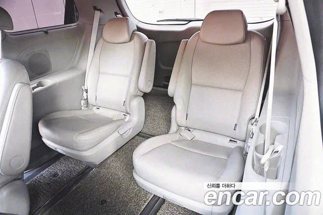 Kia The New Carnival id 2307506 из Кореи 18