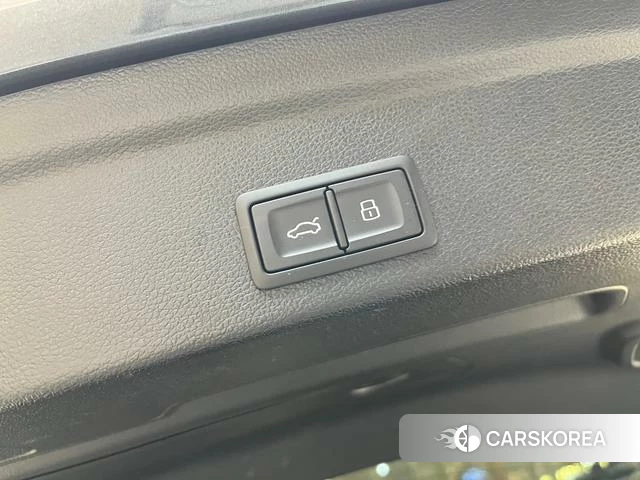 Audi Q3 Sportback id 4261909 из Китая 21