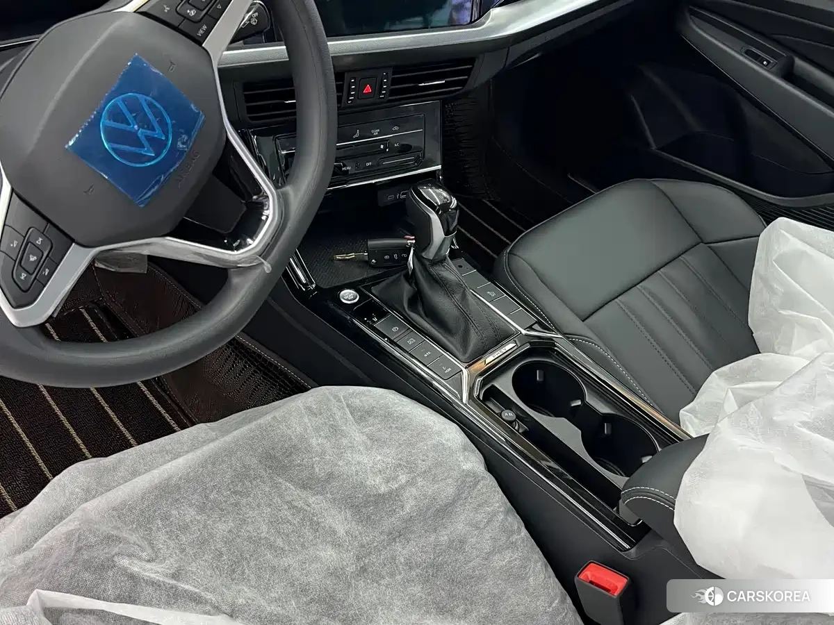 Volkswagen Passat plug-in hybrid id 4547534 из Китая 9