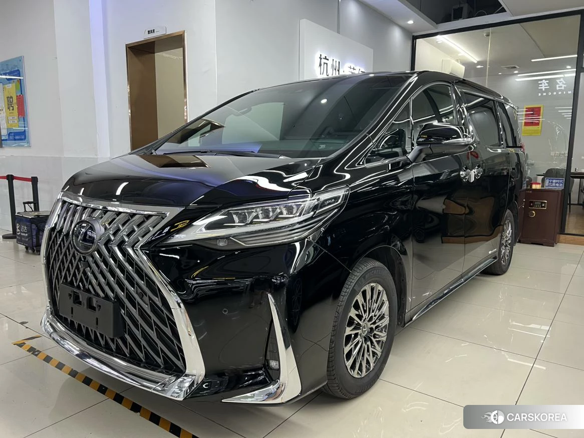 Lexus LM id 4455609 из Китая 9