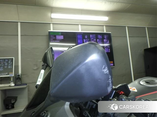 Проданный Honda CBR400R id 4011838 из Японии, фото 30